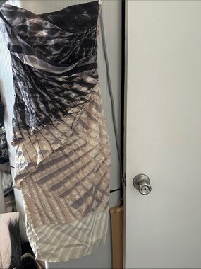Karen Millen Strapless Ombre Pleated Dress in Black and Beige